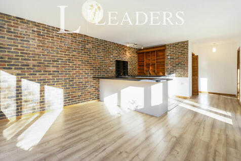 Kitchen/Dinning Area