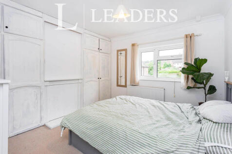 Master bedroom 1