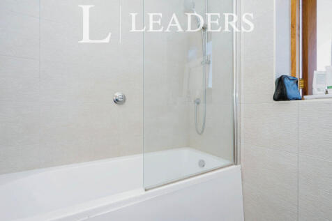 En-suite 1 2