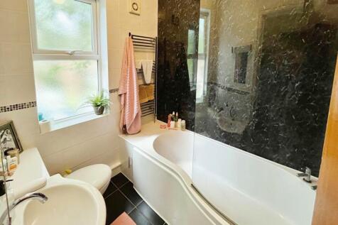 Apt 3 Bathroom