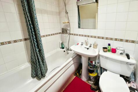 Apt 1 Bathroom