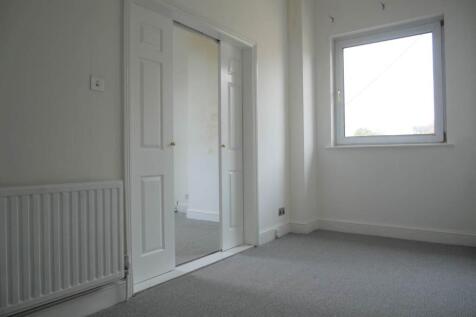 Bedroom 1 (2)