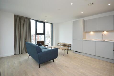 Kitchen/ Living Room
