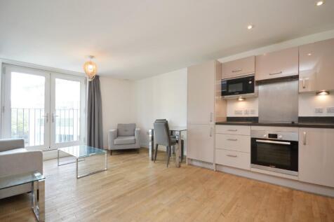 Kitchen/ Living Room