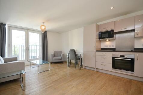 Kitchen/ Living Room