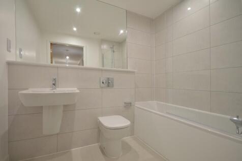 Main bathroom