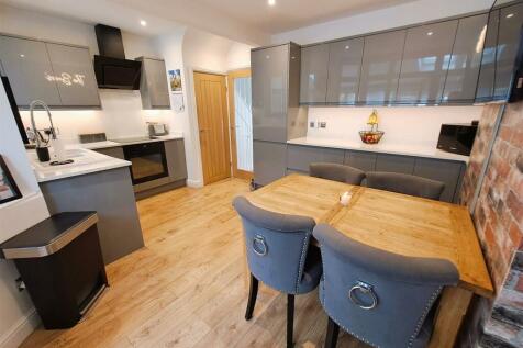 Re Fitted Kitchen/Diner