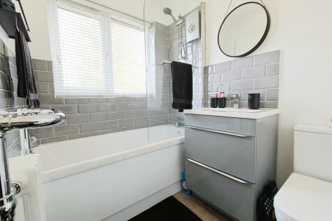 Re Fitted Bathroom