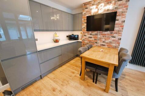 Re Fitted Kitchen/Diner