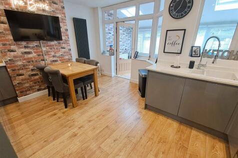 Re Fitted Kitchen/Diner