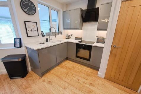 Re Fitted Kitchen/Diner