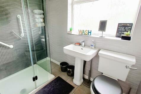 Re Fitted Shower Room