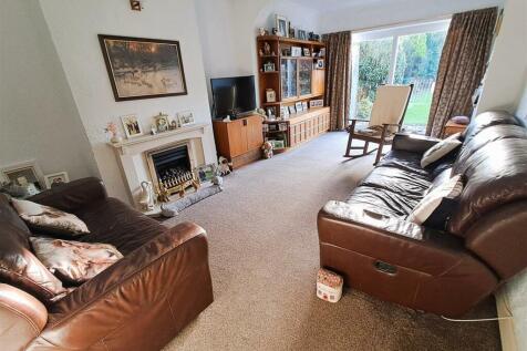 Extended Lounge