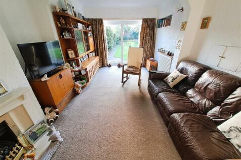 Extended Lounge