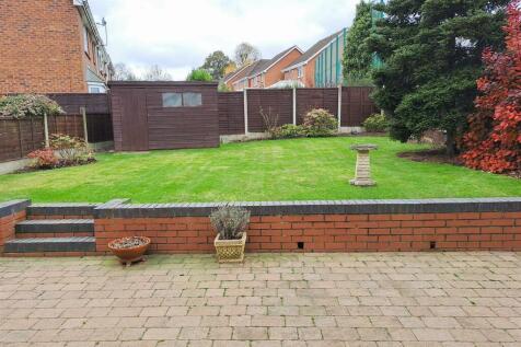 Good Size Rear Garden