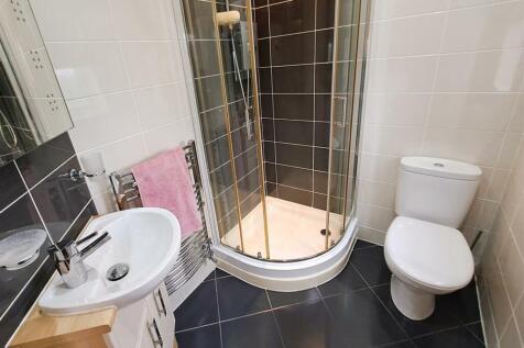 En Suite Shower Room