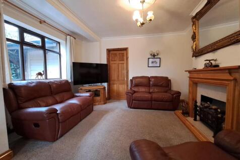 Through Lounge