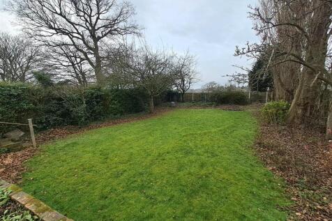 Large Rear Garden
