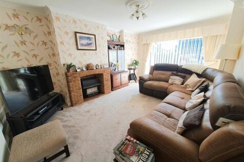 Extended Lounge