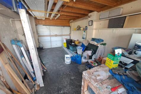 Rear Garage