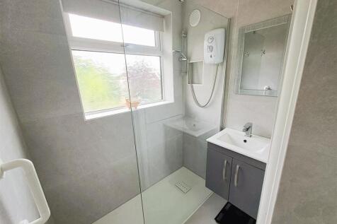 Re Fitted Shower Room