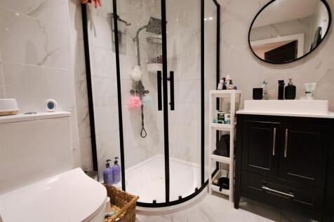 En Suite Shower Room Two