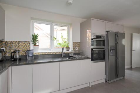 Kitchen Dining room