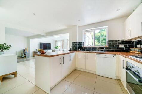 Open plan kitchen and family room