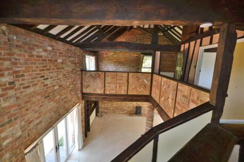 Galleried landing