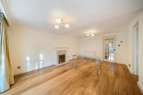 1386934-12-692ee1...