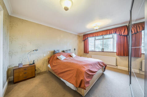 1386202-23-692977...