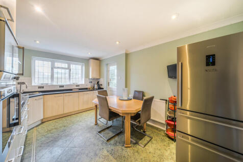 1386202-10-692976...