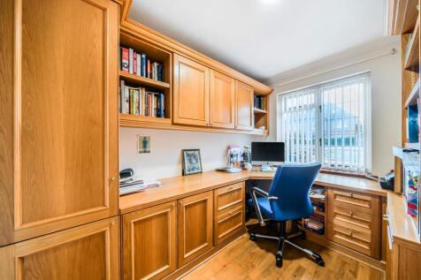 1386202-16-692976...