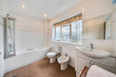 1386202-19-692976...