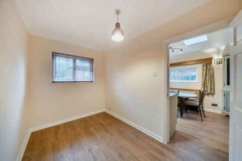 1392815-6-6942808...