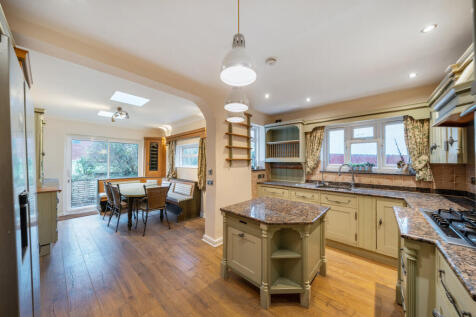 1392815-10-694281...