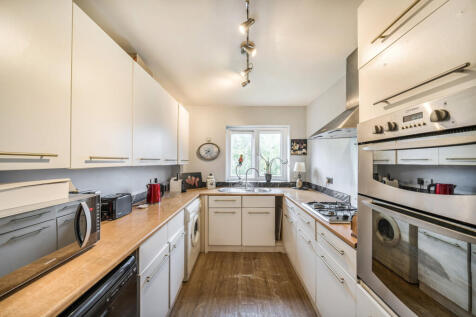 1355898-7-68cbd00...