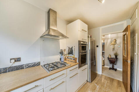 1355898-5-68cbcfe...