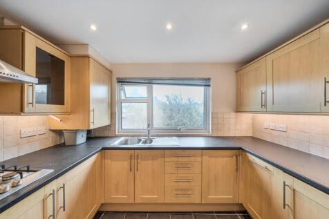 1362088-5-68dcef4...