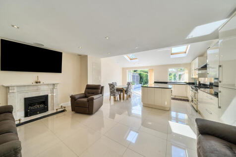 1355889-8-68cd9e8...