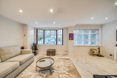 1370917-11-68f756...