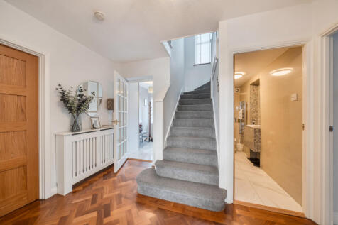 1370917-17-68f758...