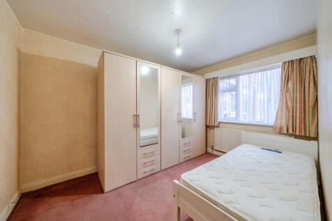 1372271-8-68fb565...