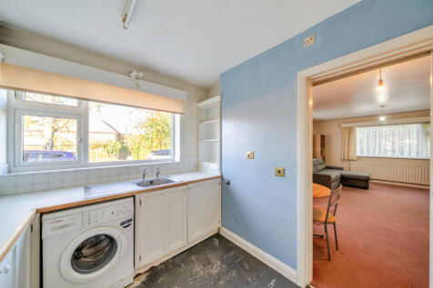 1372271-5-68fb561...