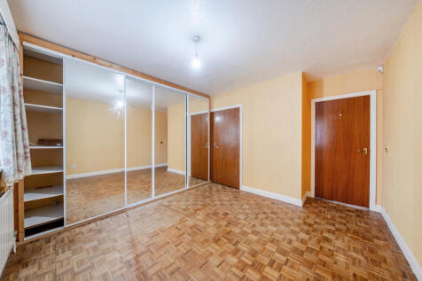 1372271-11-68fb56...