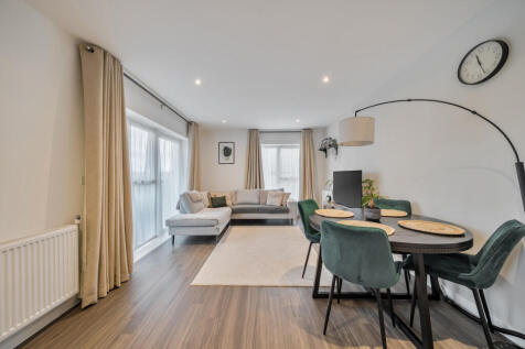 1374342-16-690894...