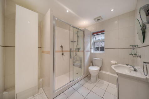 1373023-8-69034bb...