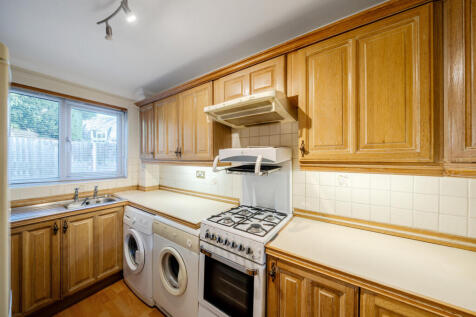 1386931-13-692eda...