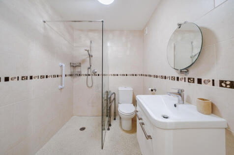 1393239-15-6943e7...