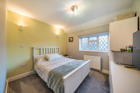 1393915-7-694581e...